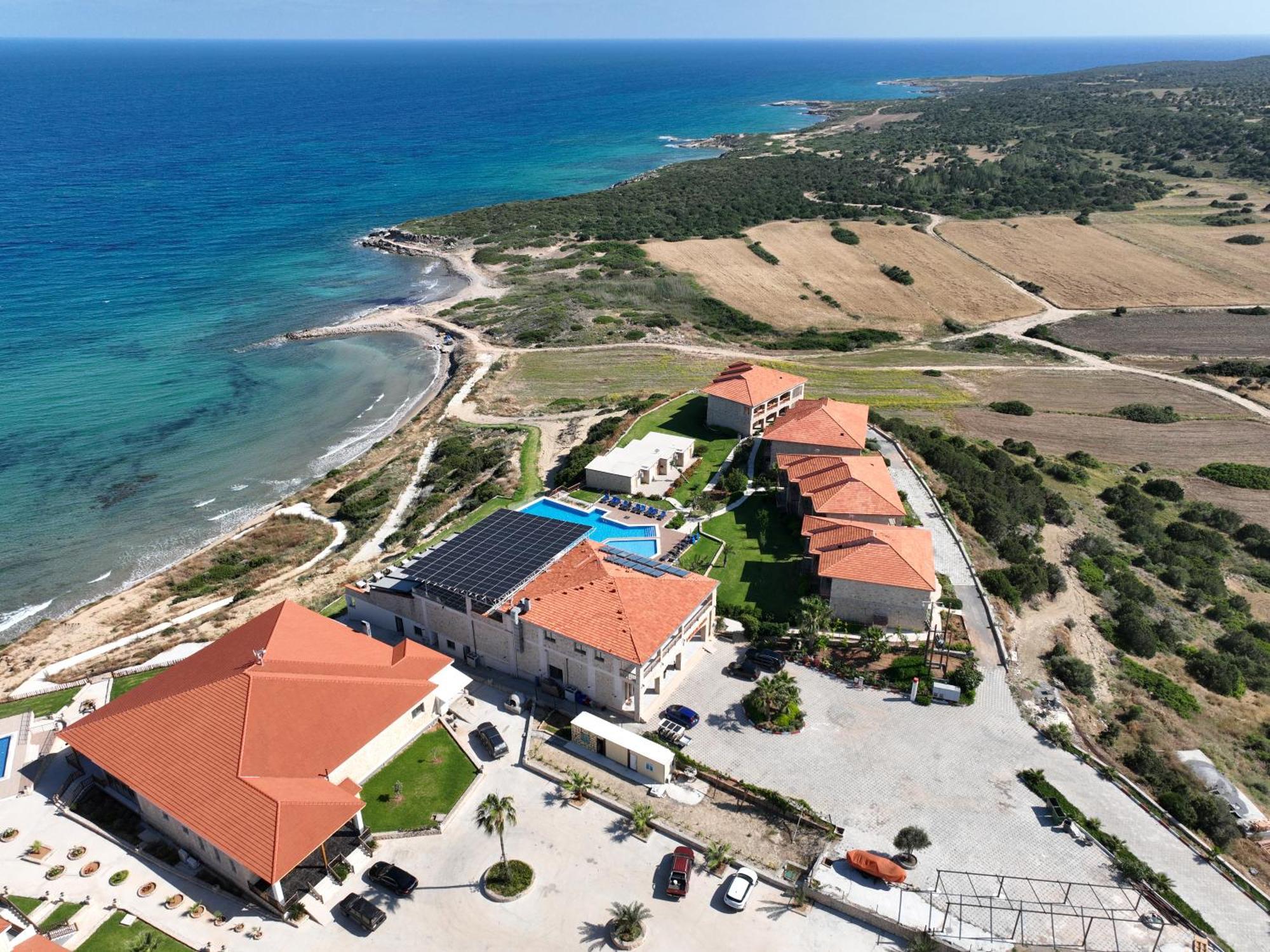 Burhan'S Hotel Rizokarpaso Bagian luar foto