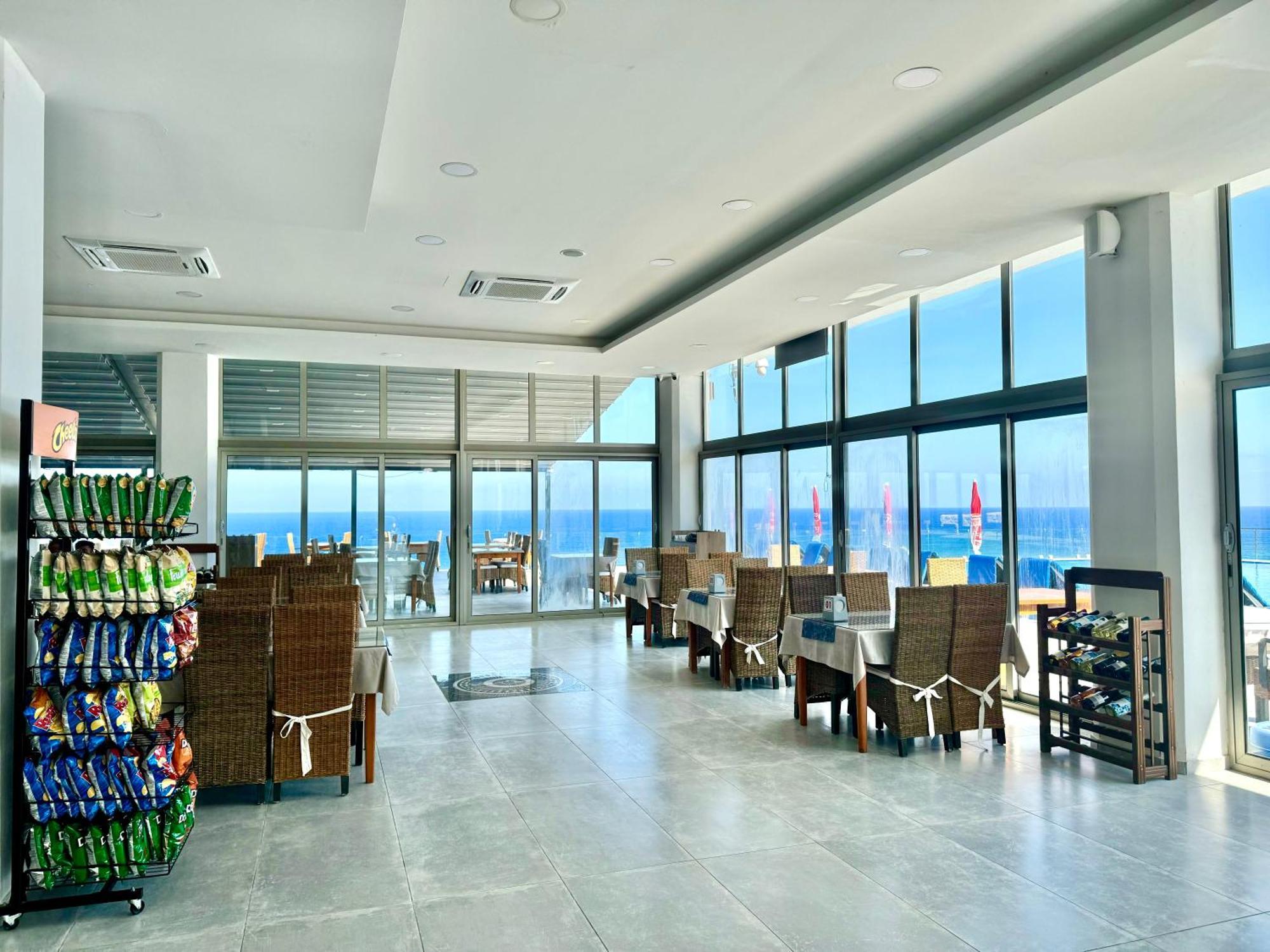Burhan'S Hotel Rizokarpaso Bagian luar foto